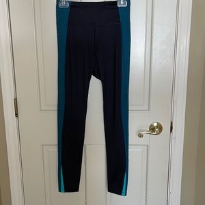 Women’s Medium Tek Gear Legging